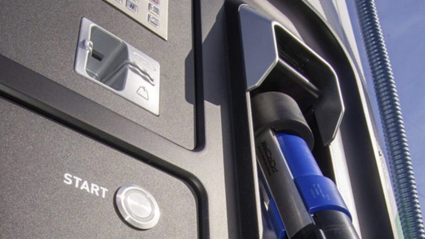 Start button with nozzle